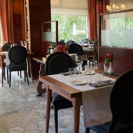 Restaurant Pessets &