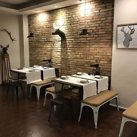 Restaurant Pessets &