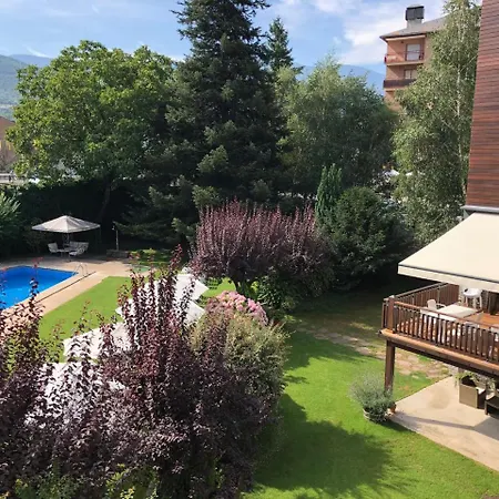 Ξενοδοχείο Restaurant Pessets & 4*