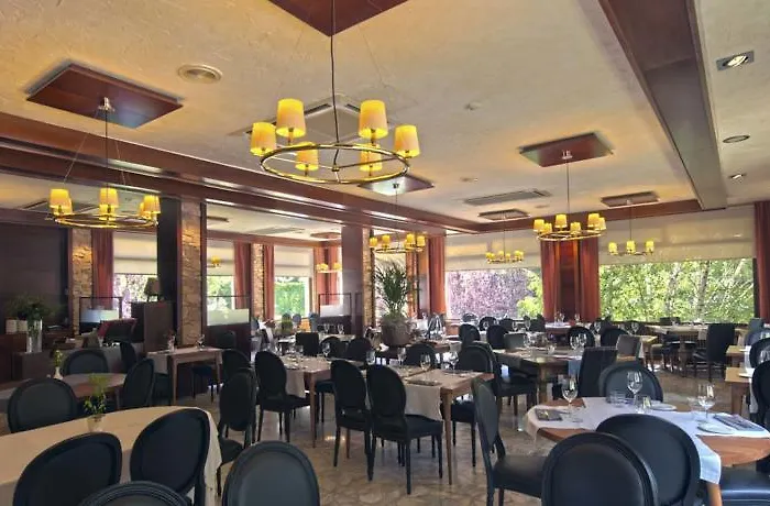 酒店 佩赛特斯水疗酒店及餐厅