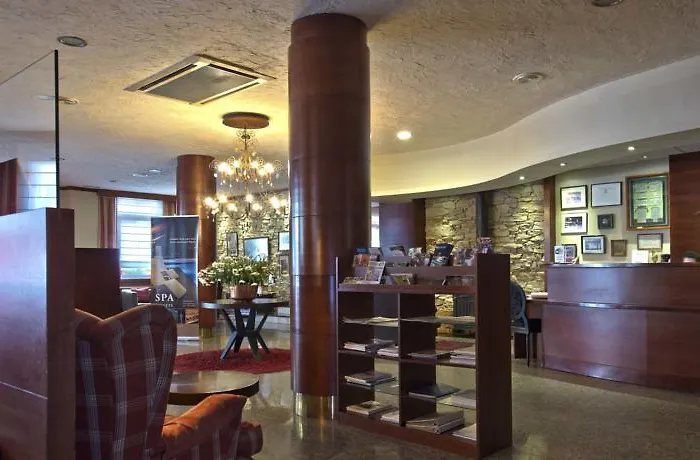 酒店 佩赛特斯水疗酒店及餐厅