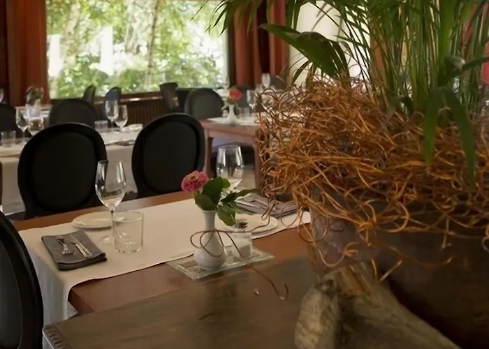 מלון Restaurant Pessets &